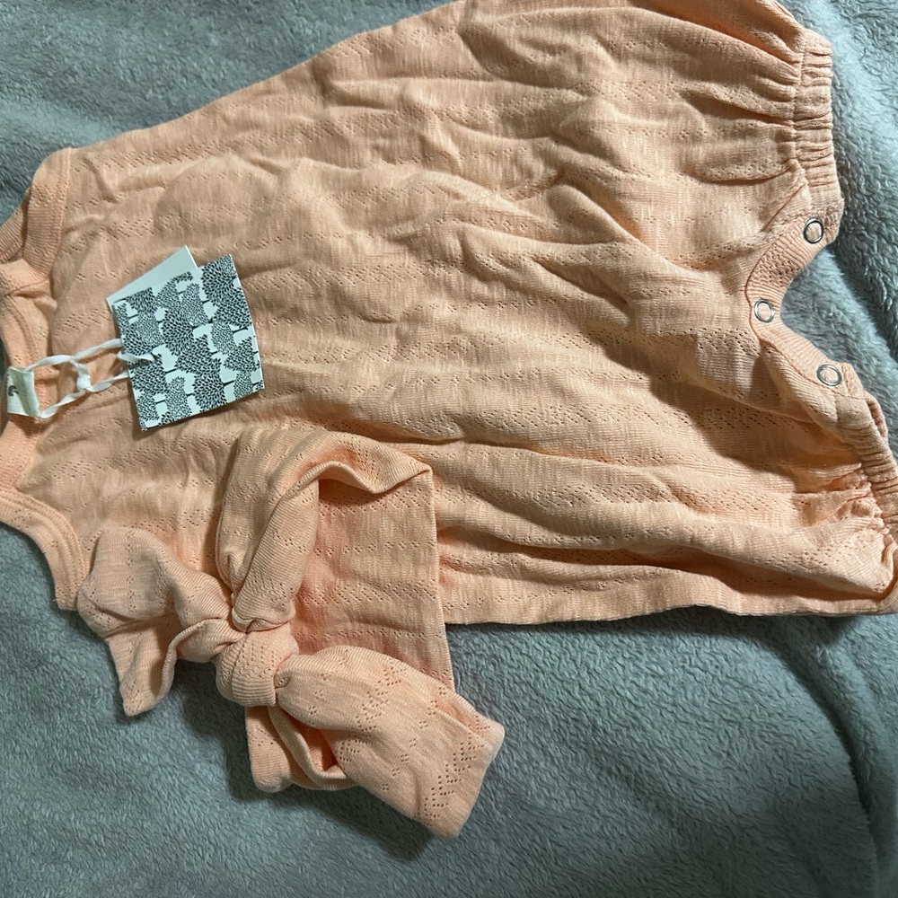 Kate Quinn Peach Pointelle Onesie & Headband Set 6–12M NWT